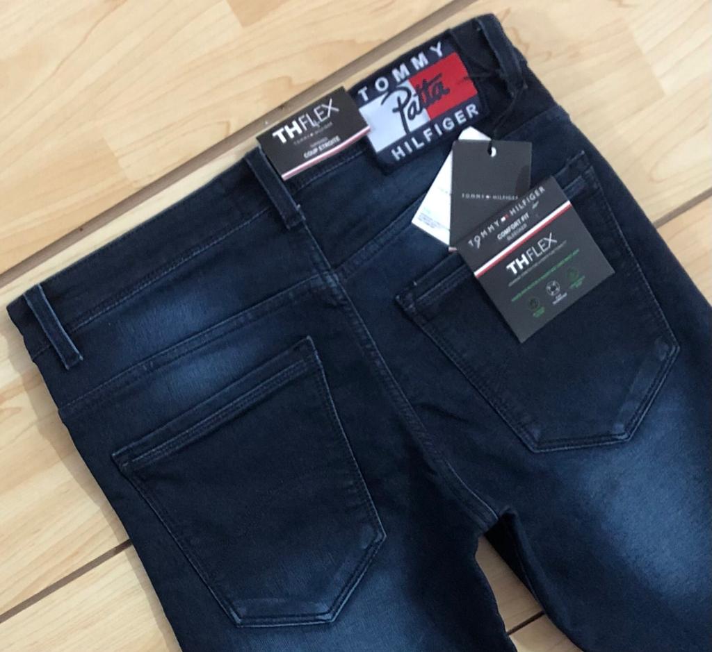 TOMMY HILFIGER JEANS -70 PCS