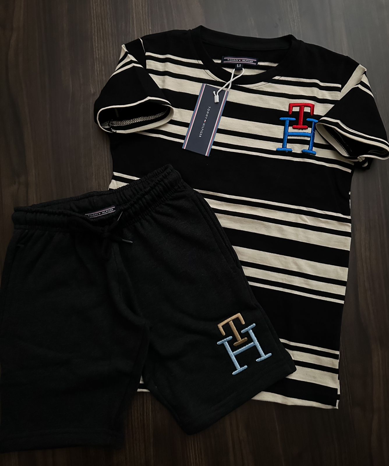 TOMMY HILFIGER KIDS TOP AND BOTTAM-54PCS