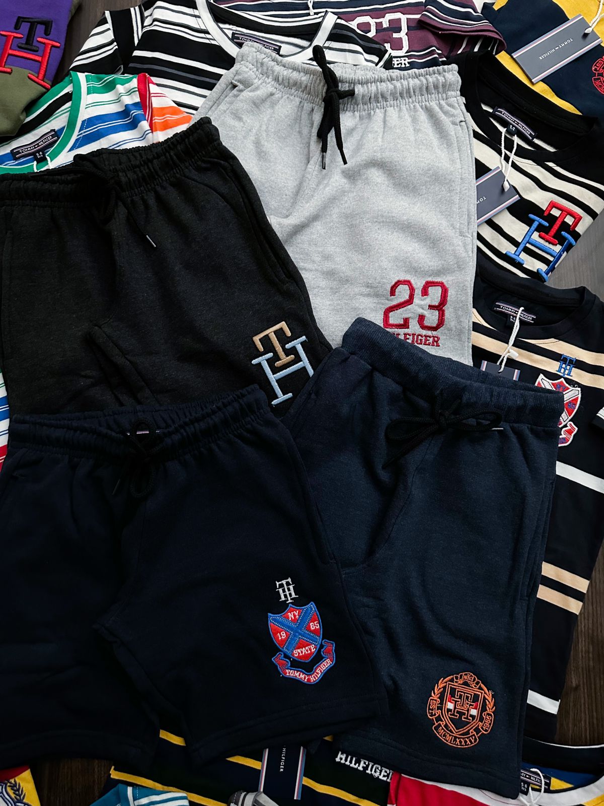 TOMMY HILFIGER KIDS TOP AND BOTTAM-54PCS