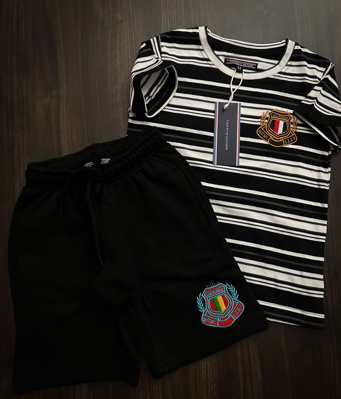 TOMMY HILFIGER KIDS TOP AND BOTTAM-54PCS
