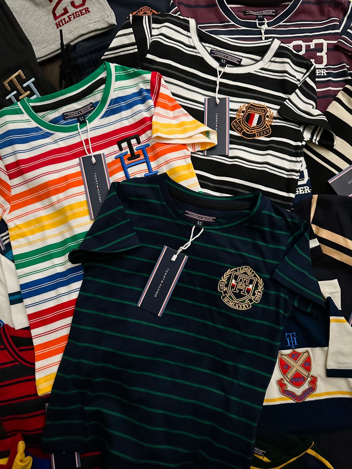 TOMMY HILFIGER KIDS TOP AND BOTTAM-54PCS