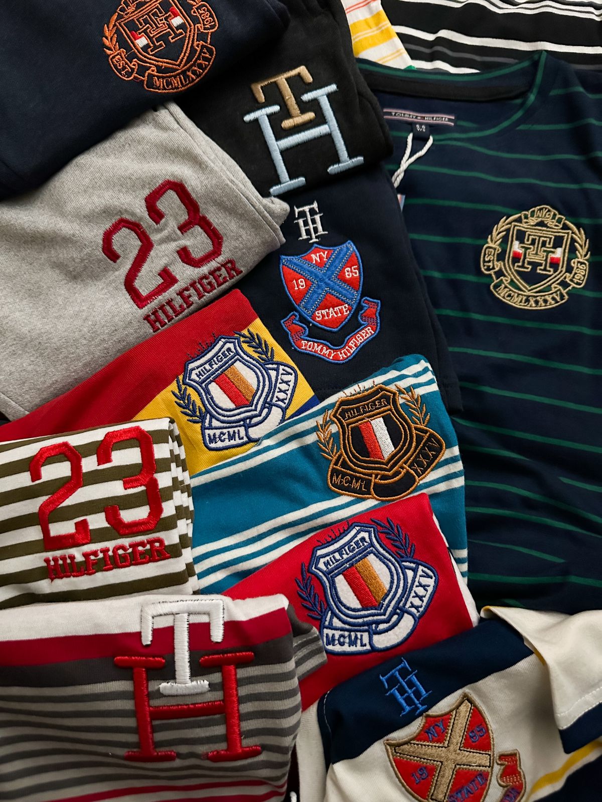 TOMMY HILFIGER KIDS TOP AND BOTTAM-54PCS