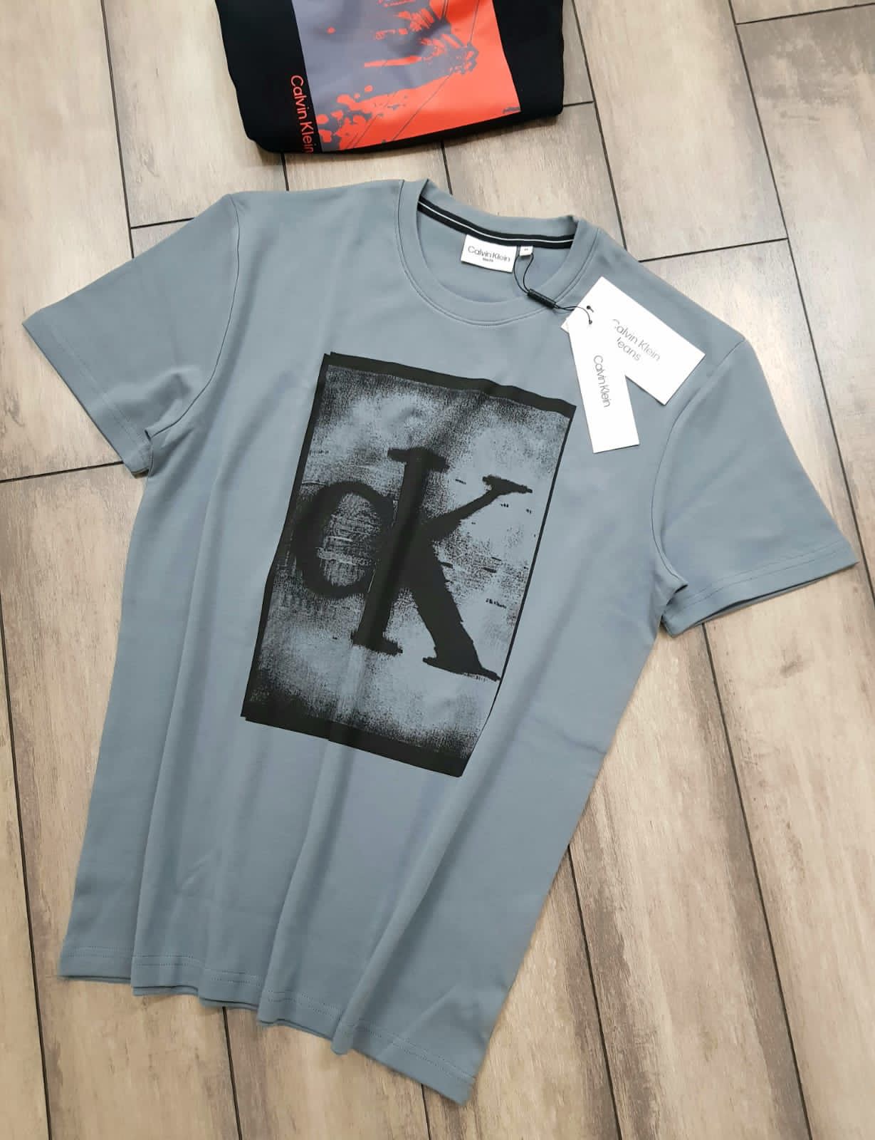 CALVIN KLEIN ROUND NACK T-SHIRT-60PCS