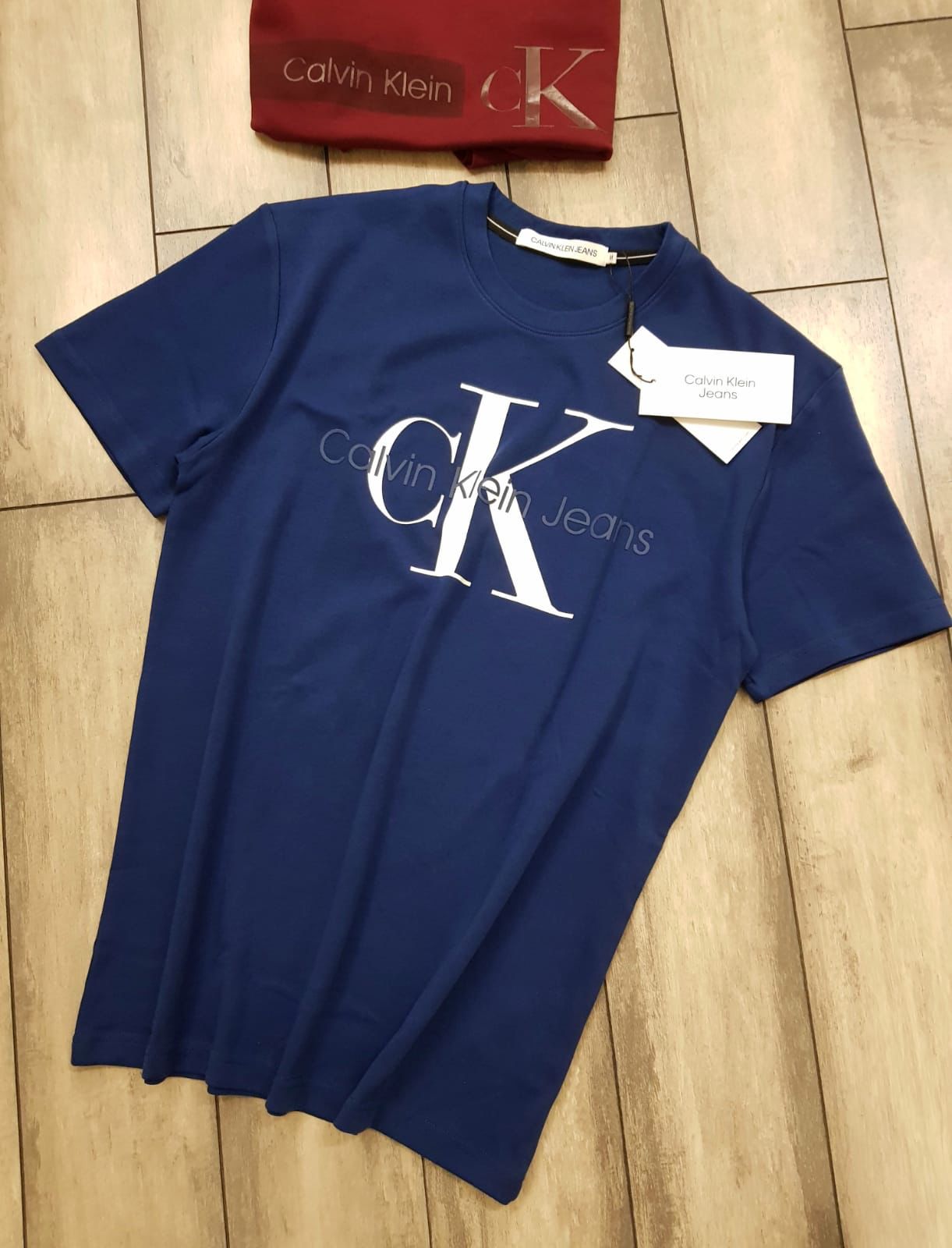 CALVIN KLEIN ROUND NACK T-SHIRT-60PCS