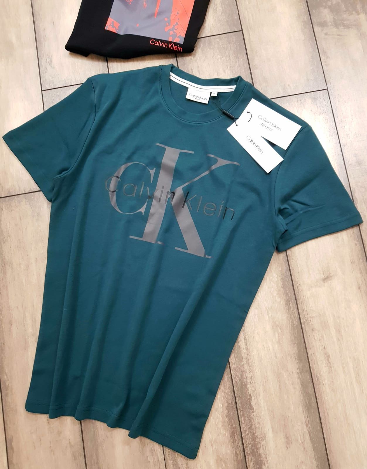CALVIN KLEIN ROUND NACK T-SHIRT-60PCS