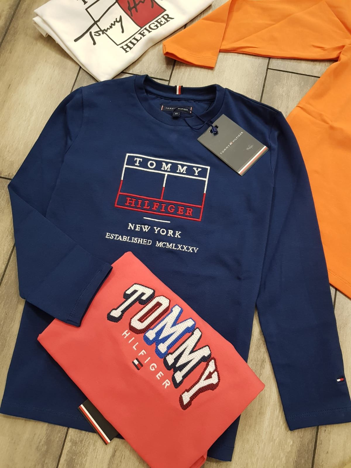 KID TOMMY HILFIGURE LAYCRA POLO FULL SLEEVE-78PCS