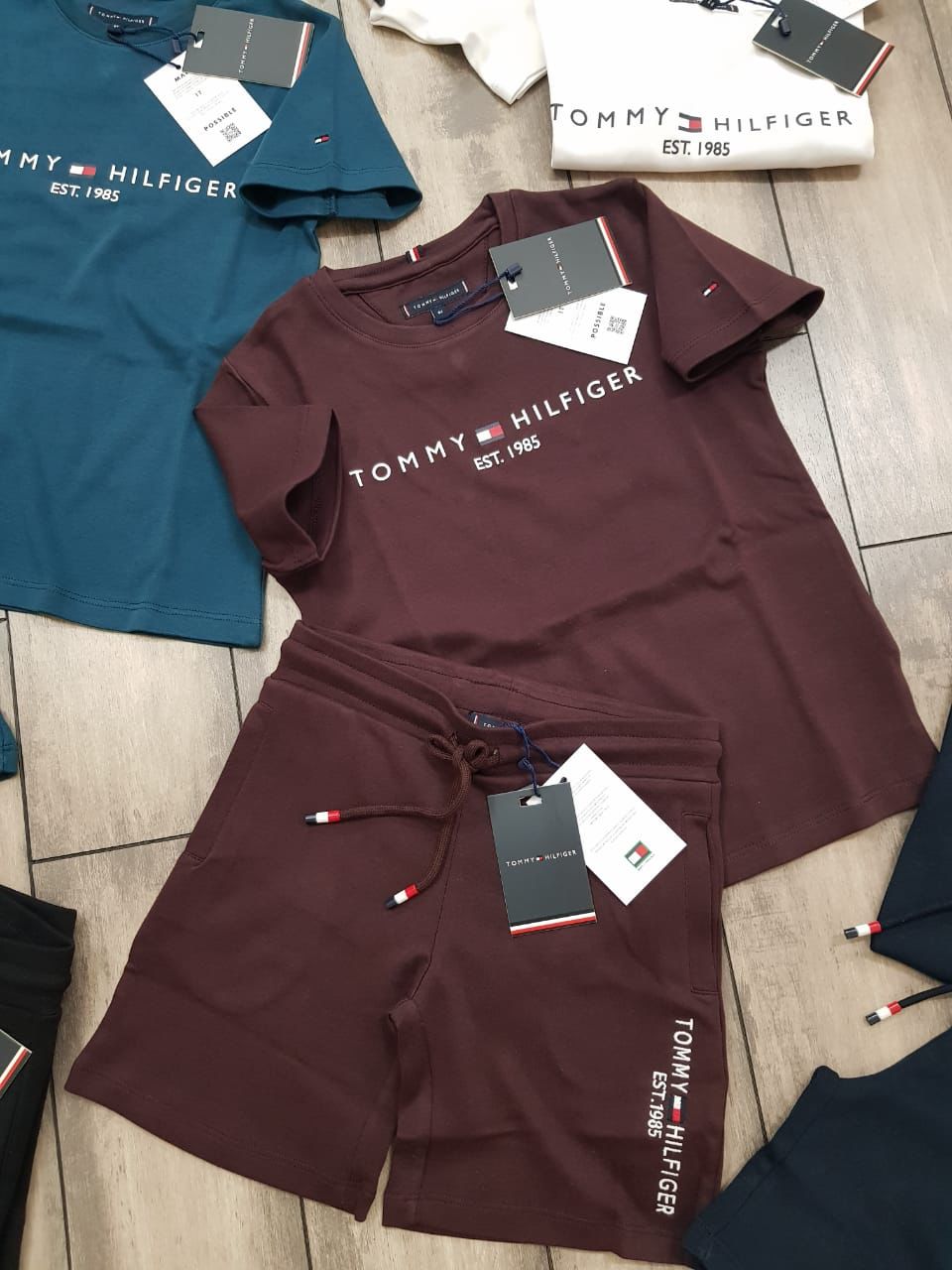 TOMMY TOP WITH BPTTAM SHORTS SET-58PCS