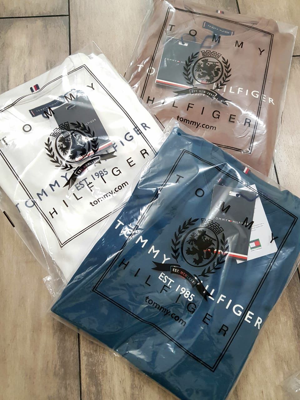TOMMY TOP WITH BPTTAM SHORTS SET-58PCS