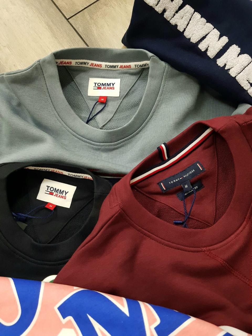 TOMMY SWEATSHIRT-32PCS