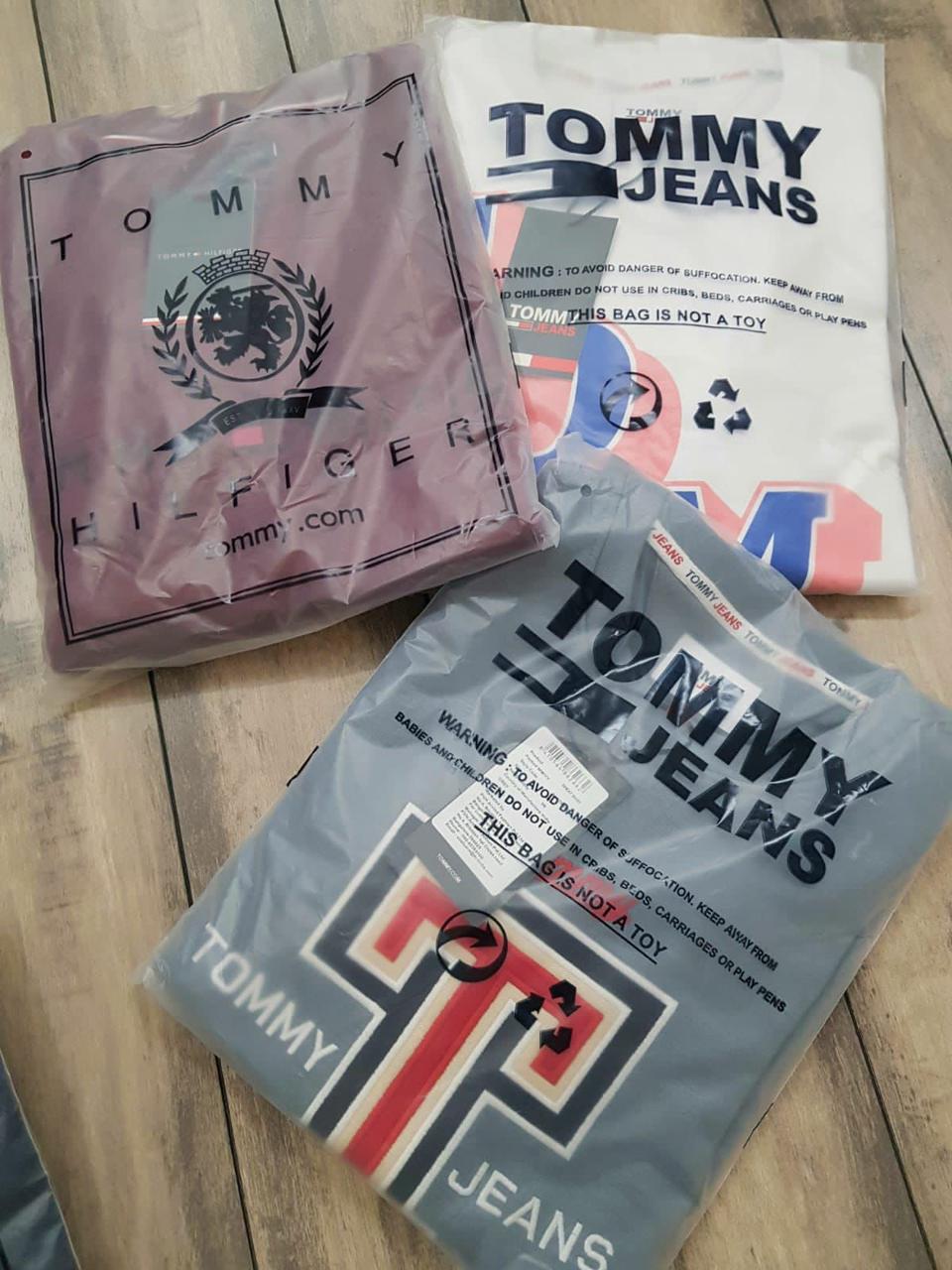 TOMMY SWEATSHIRT-32PCS