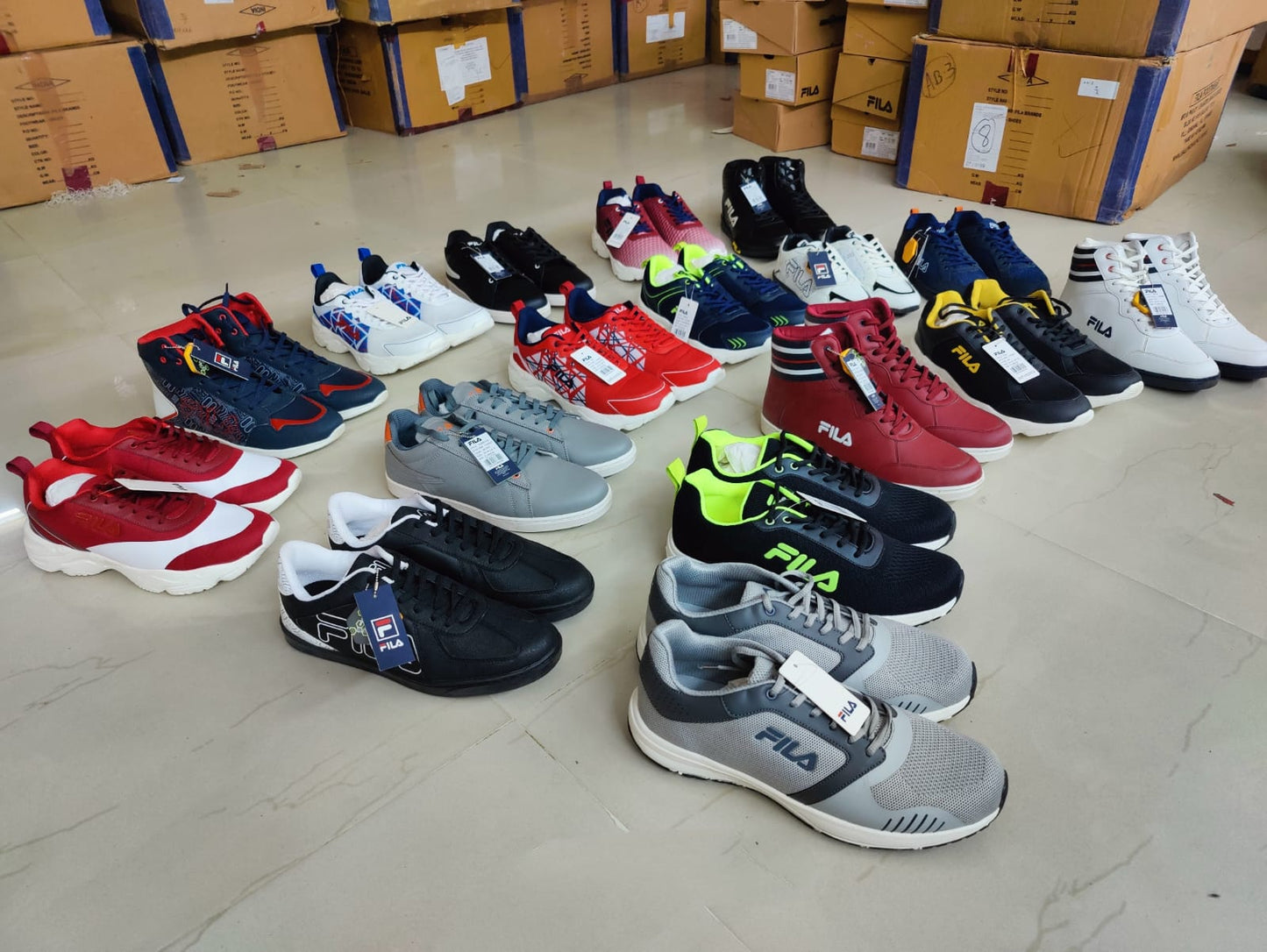MEN'S STYLISH SPORTS SHOES-50 PAIR