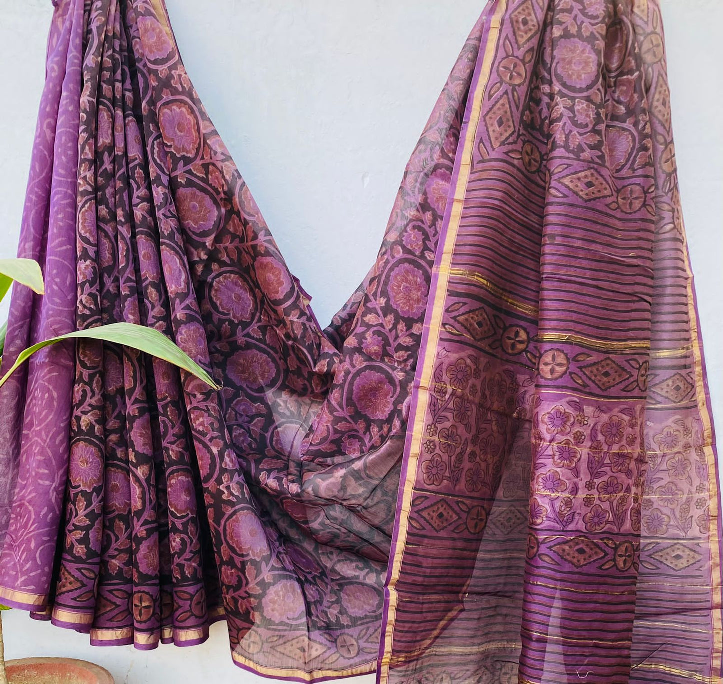 CHANDERI SAREE WITH AJRAKH AND BAGRU PRINT-24PCS