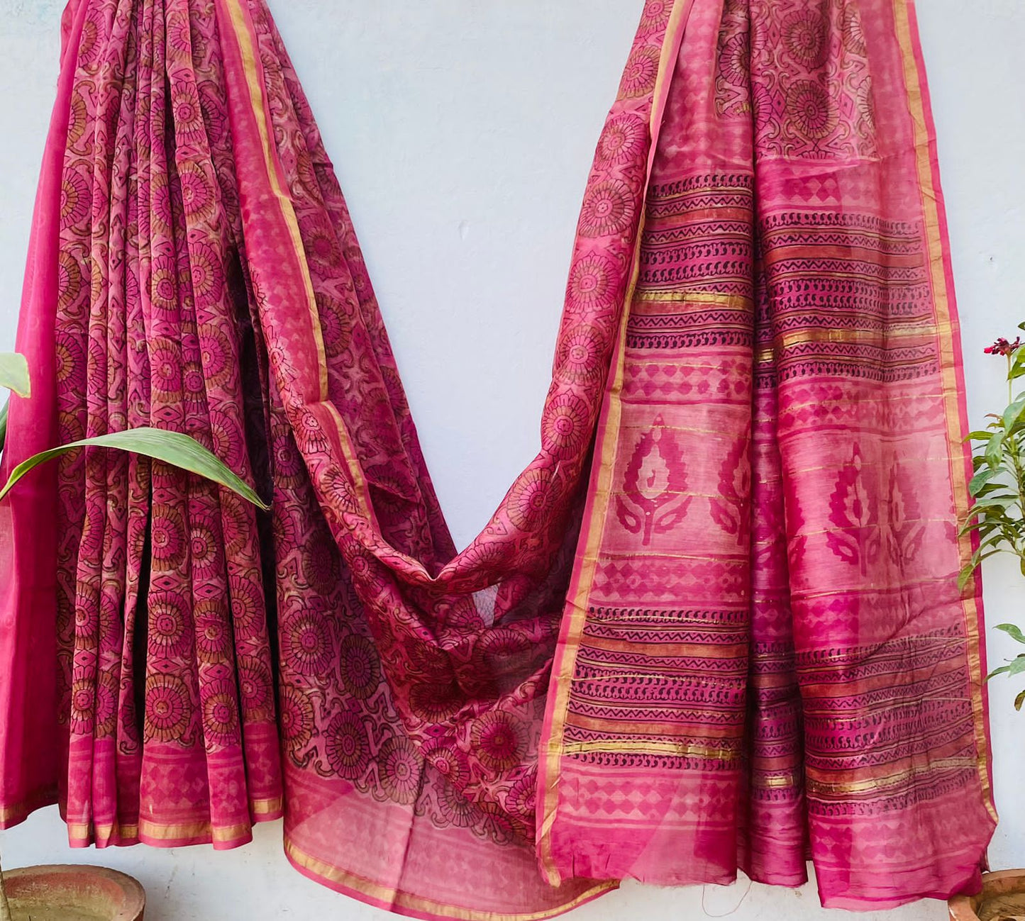 CHANDERI SAREE WITH AJRAKH AND BAGRU PRINT-24PCS
