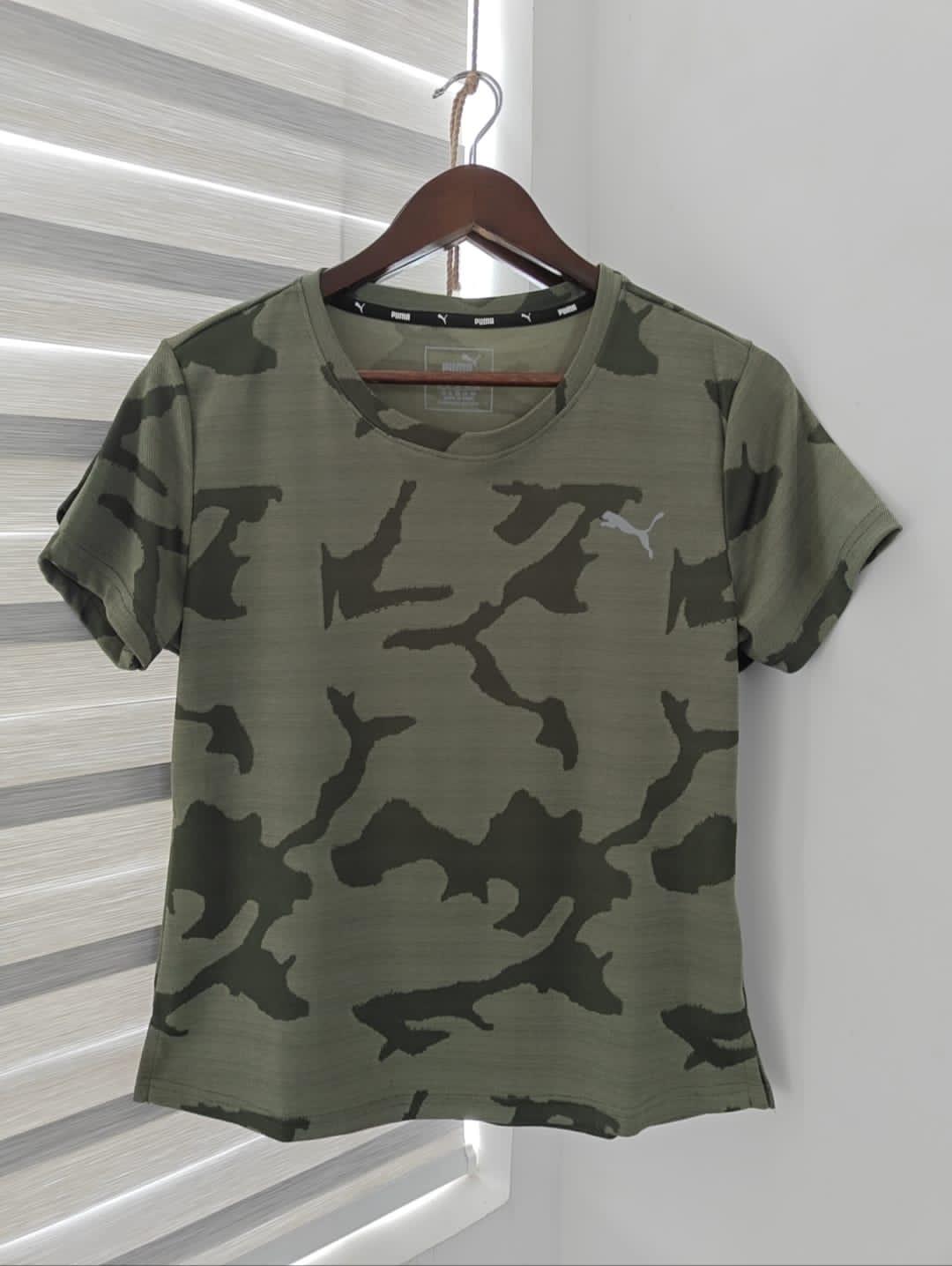 WOMENS PUMA FORWAY LAYCRA GYMWEAR TSHIRT-68
