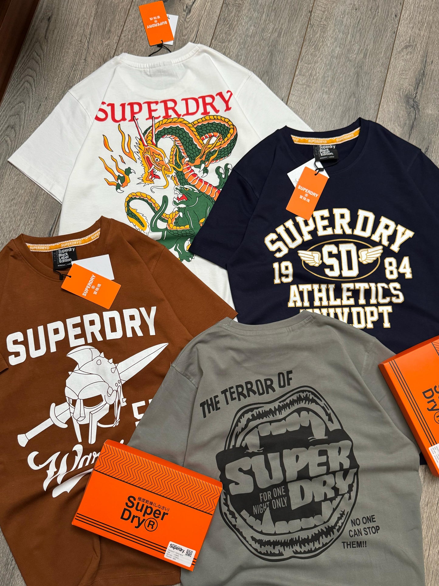 SUPERDRY CREW NACK TSHIRT WITH GIFTED BOX -41 PCS SET