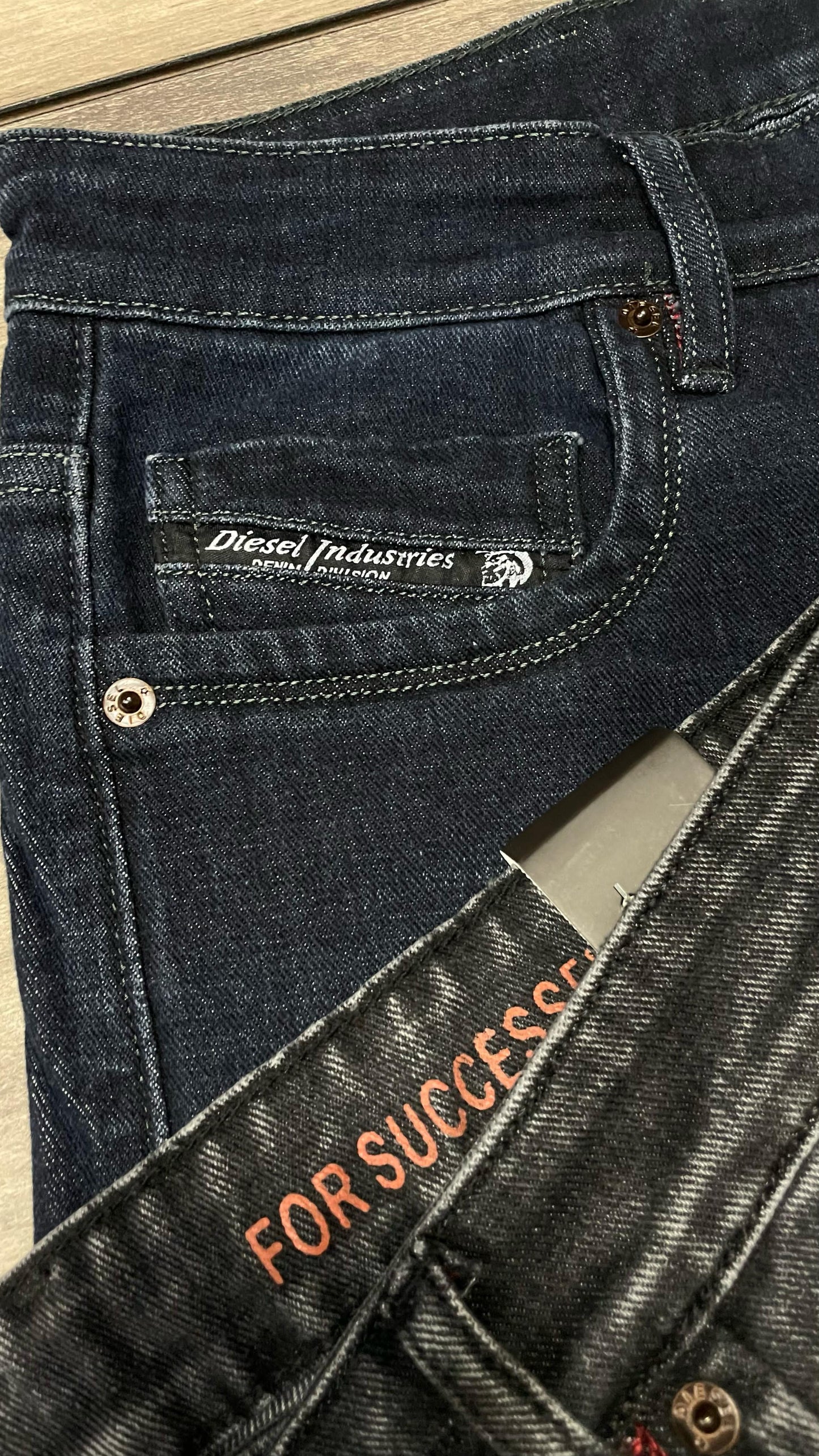 MENS JEANS DIESEL