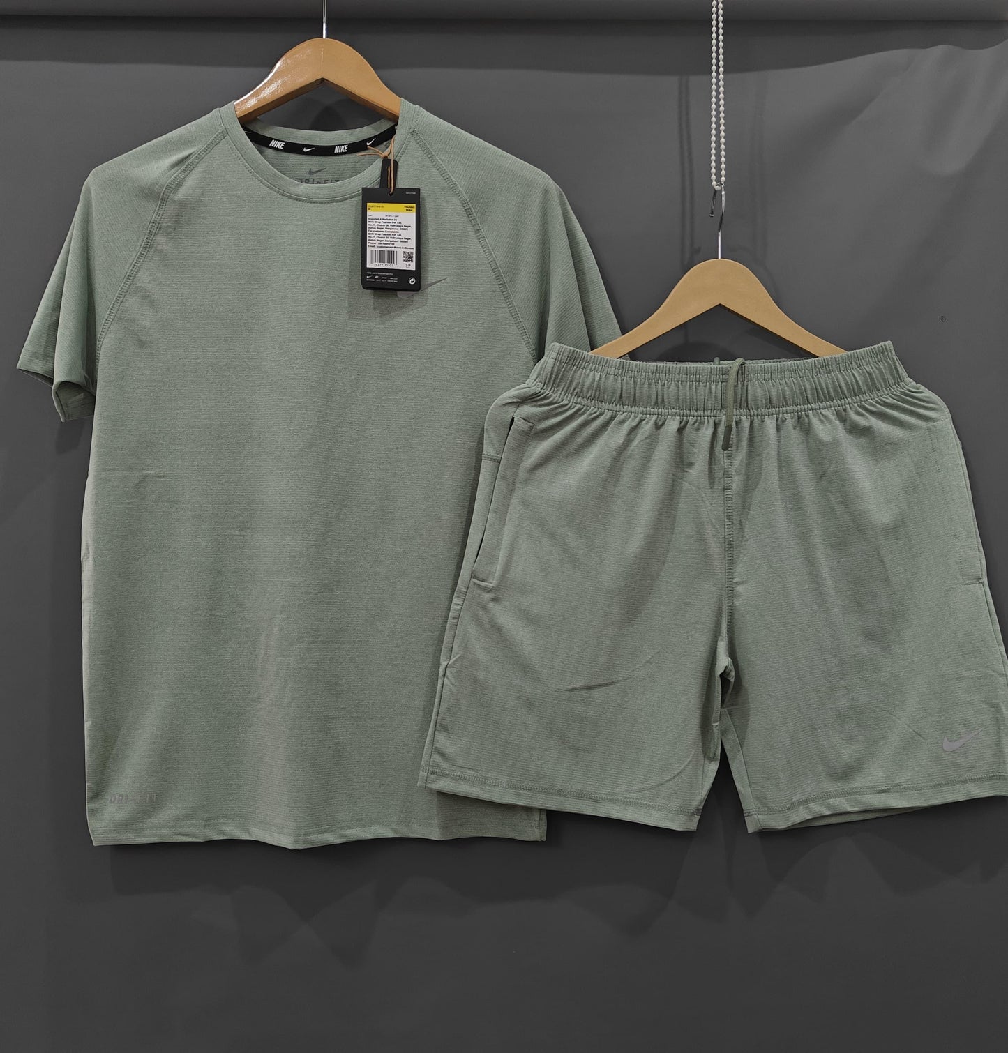 NIKE GYMWEAR CO-ORD SET-48 SET