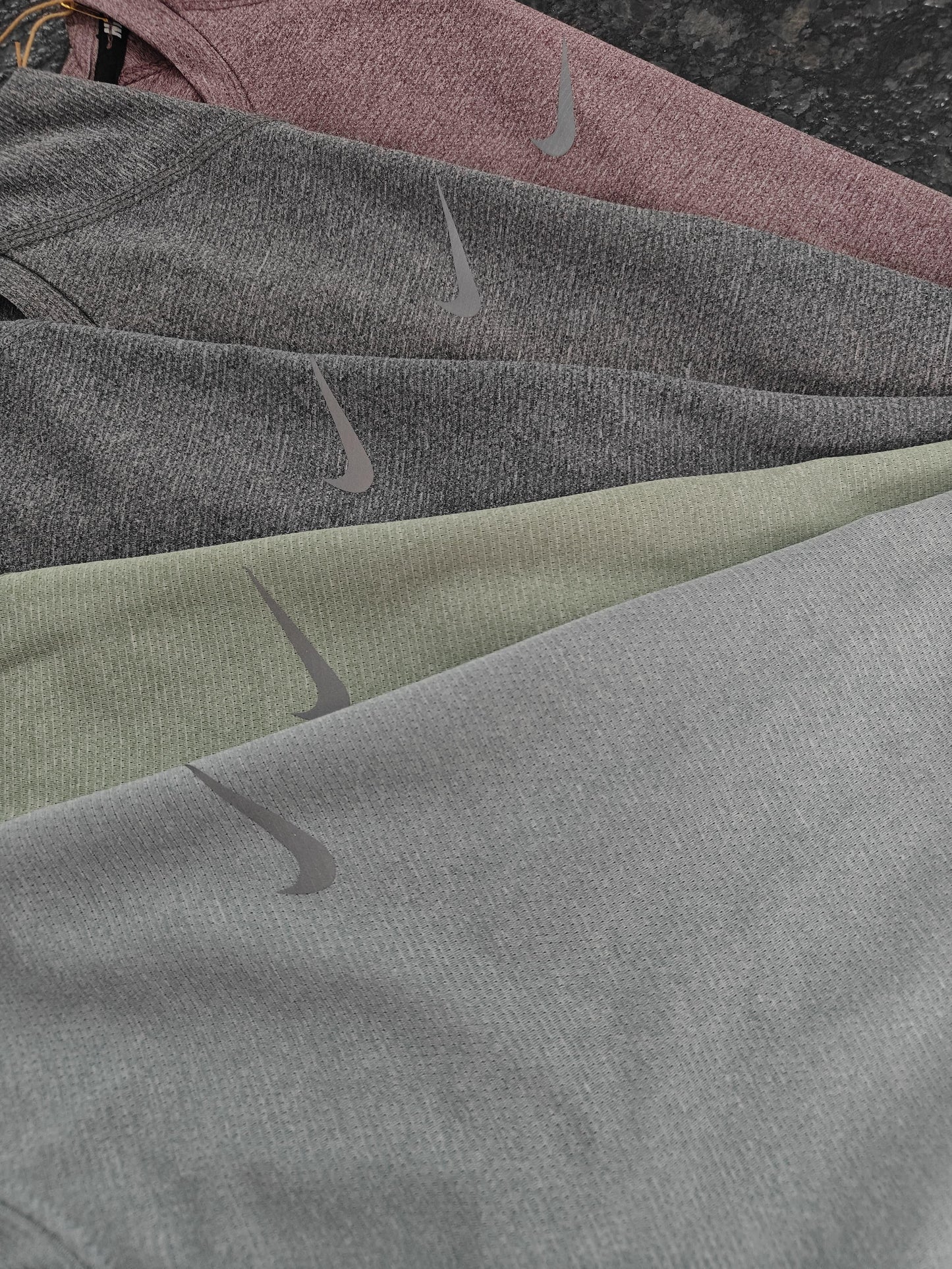NIKE GYMWEAR CO-ORD SET-48 SET
