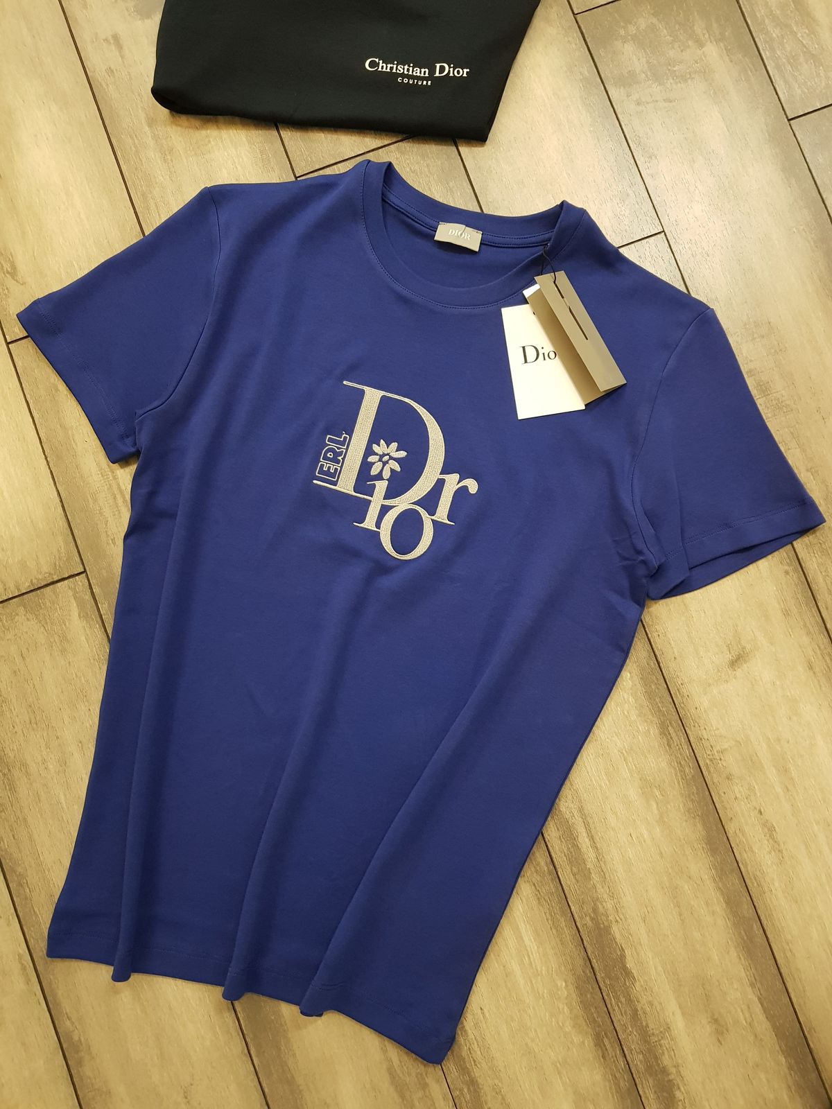 DIOR ROUND NACK TSHIRT -68 PCS