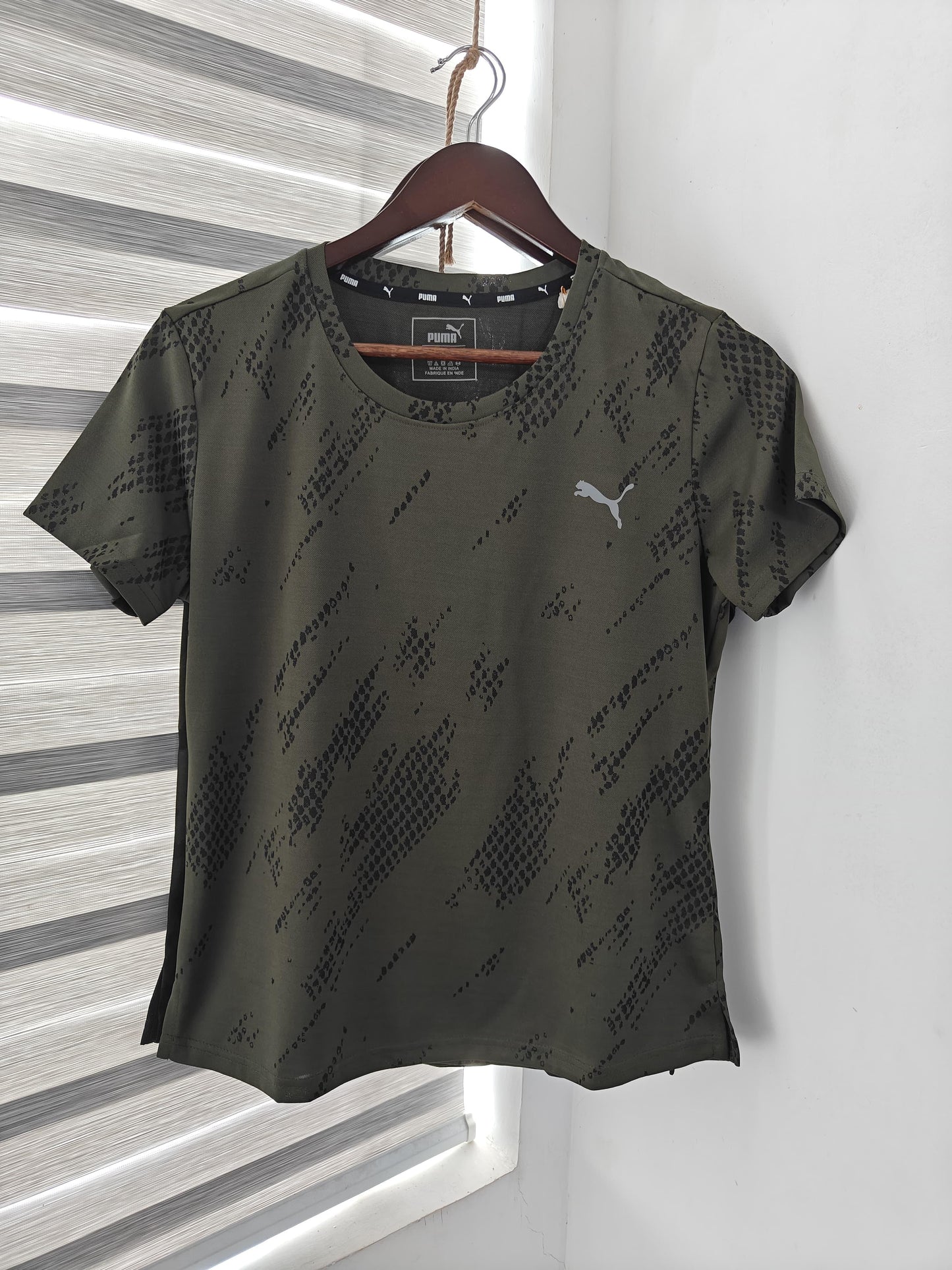 WOMENS PUMA FORWAY LAYCRA GYMWEAR TSHIRT-68