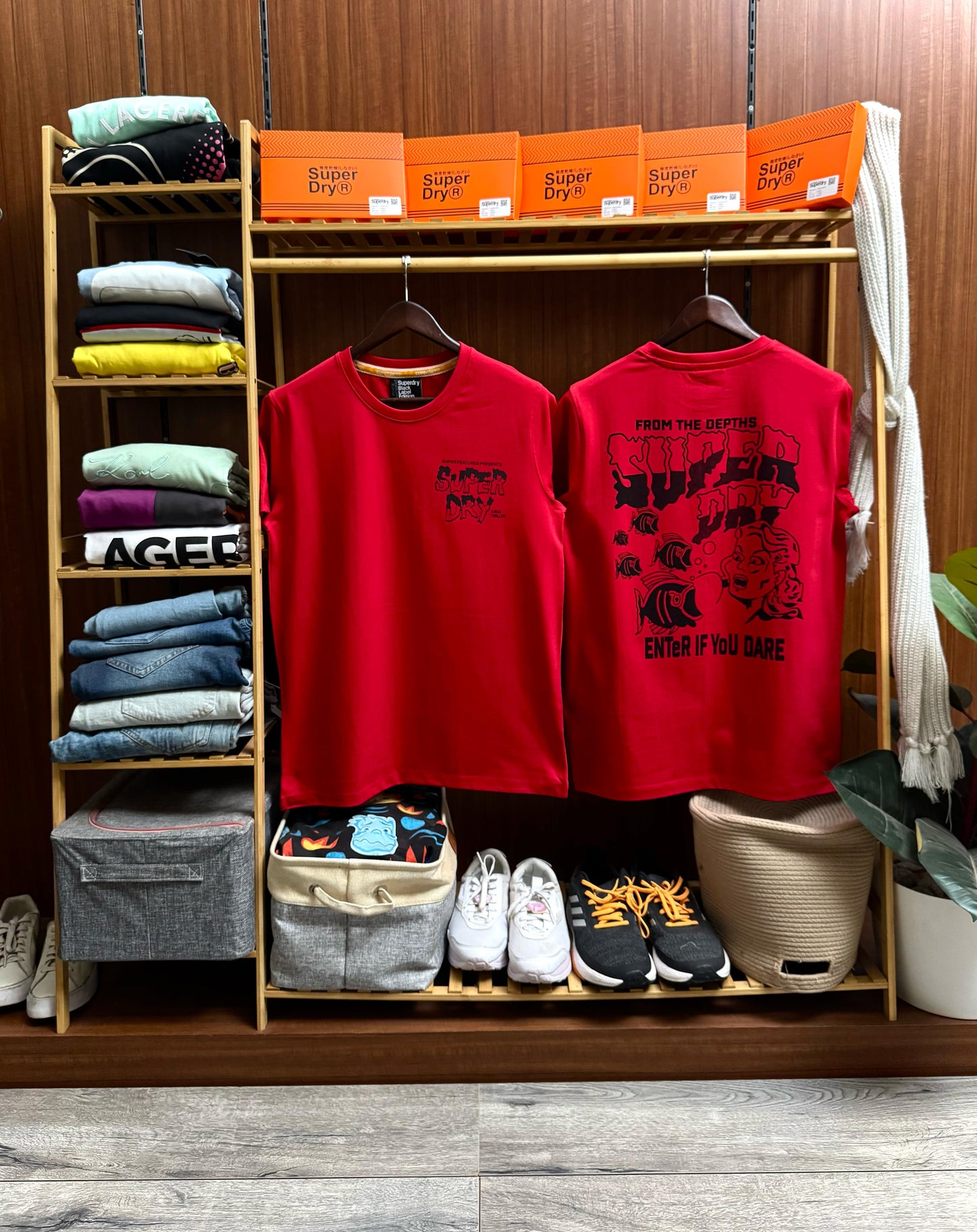 SUPERDRY CREW NACK TSHIRT WITH GIFTED BOX -41 PCS SET