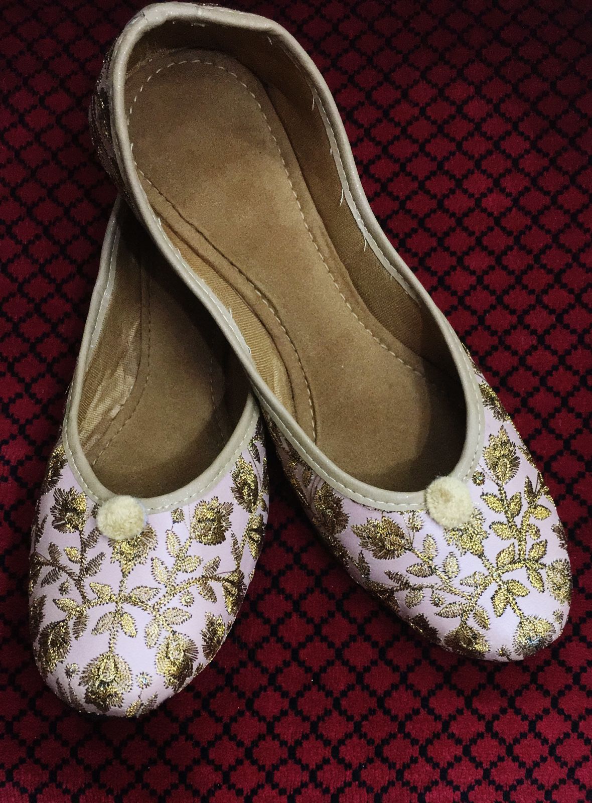 LEADIES WEDDING WEAR JUTTI-84 PAIR SET