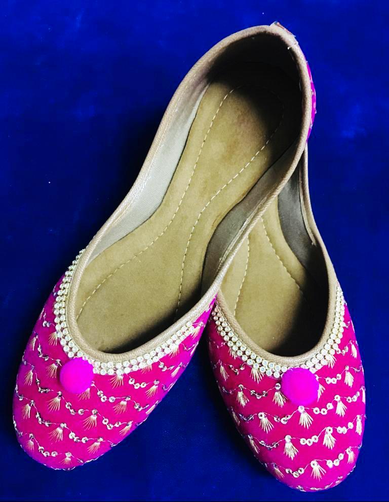 LEADIES WEDDING WEAR JUTTI-84 PAIR SET