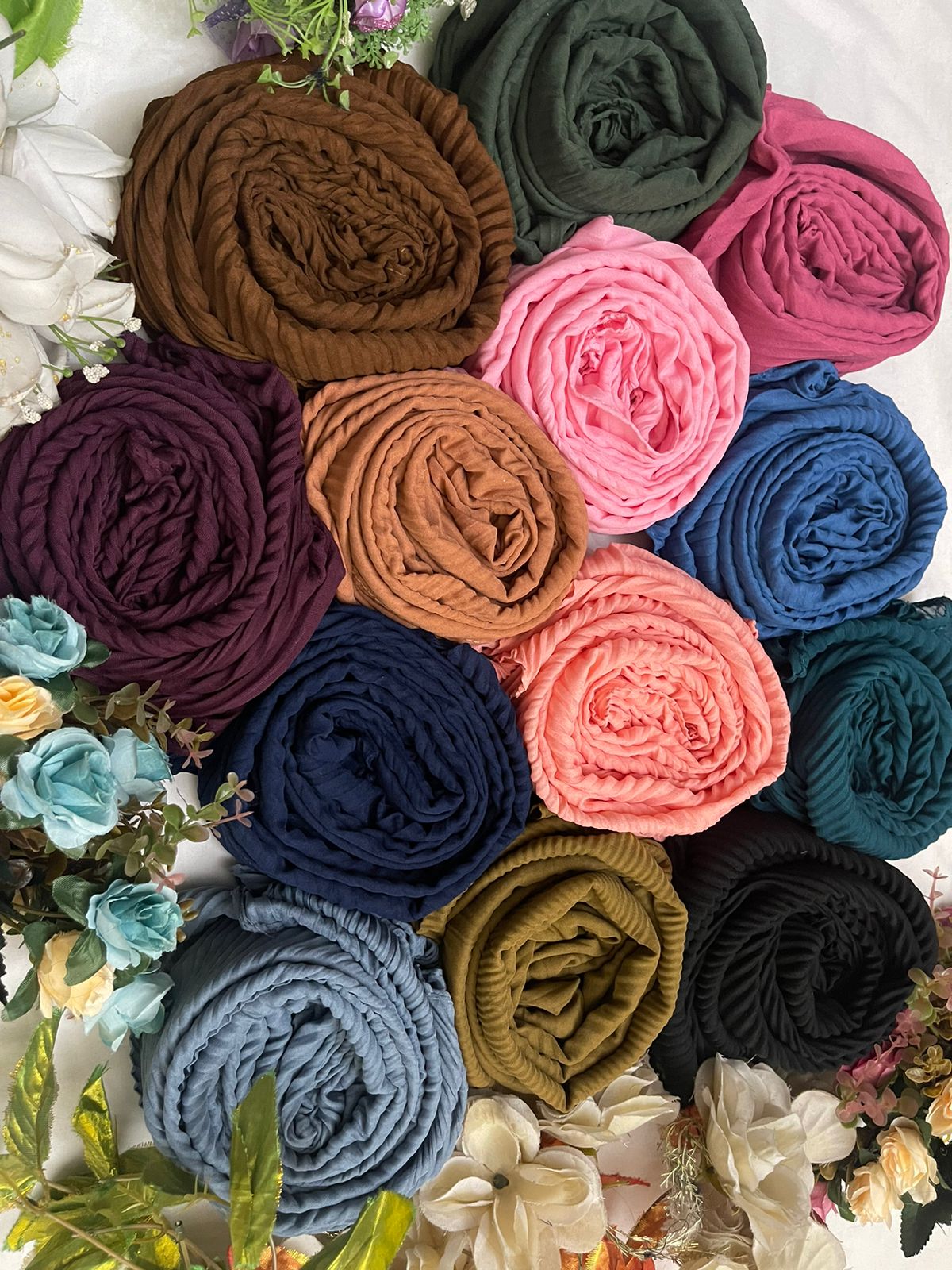 HIJAB COTTON CRUSH AND CHIFFONE CRUSH 100PCS