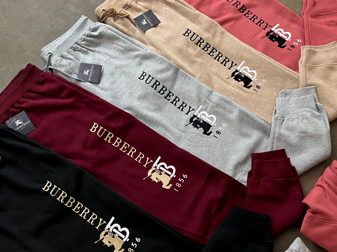 BURBERRY WINTER TRACKSUIT -34SET