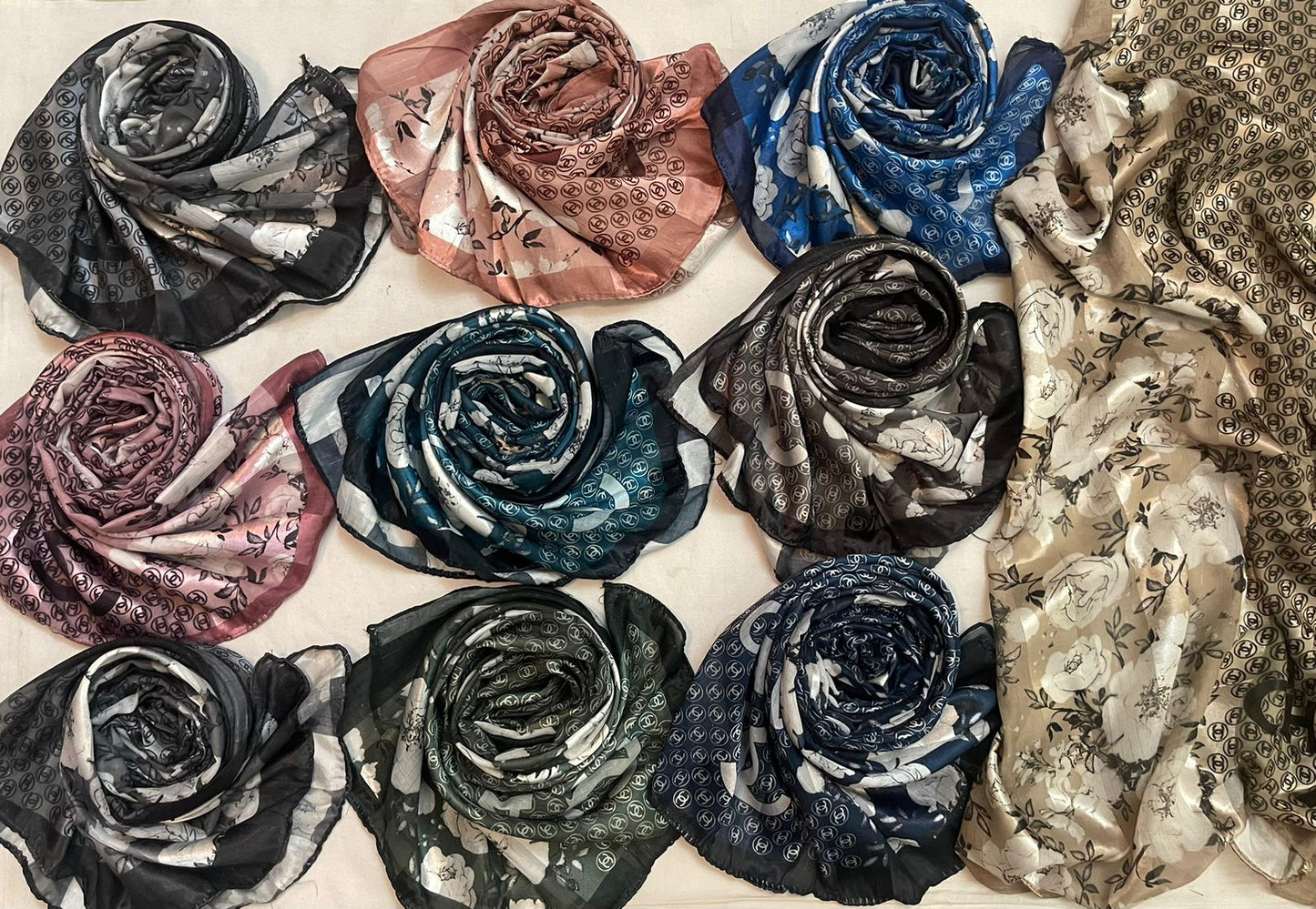 ISLAMIC HIJAB MIX DESIGN CATLOGE -120PCS SET