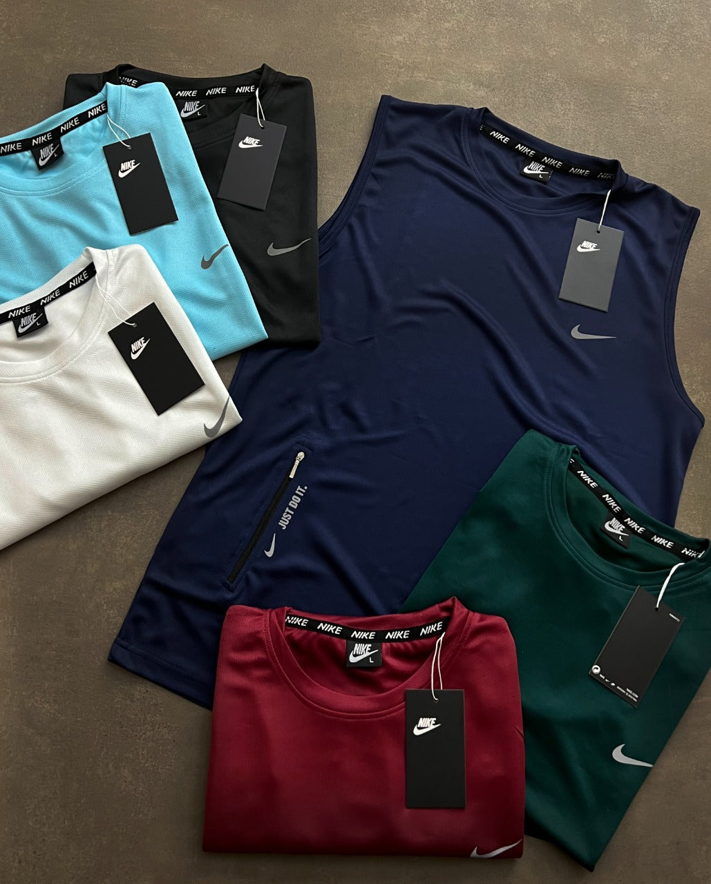 NIKE SLEEVELESS DOT KNIT