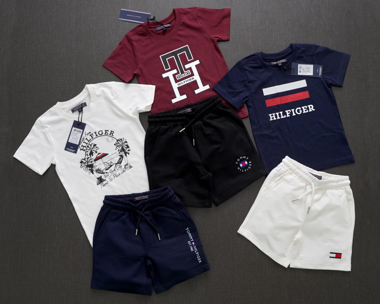 TOMMY HILFIGURE BOYS CO-ORD SET-92 SET