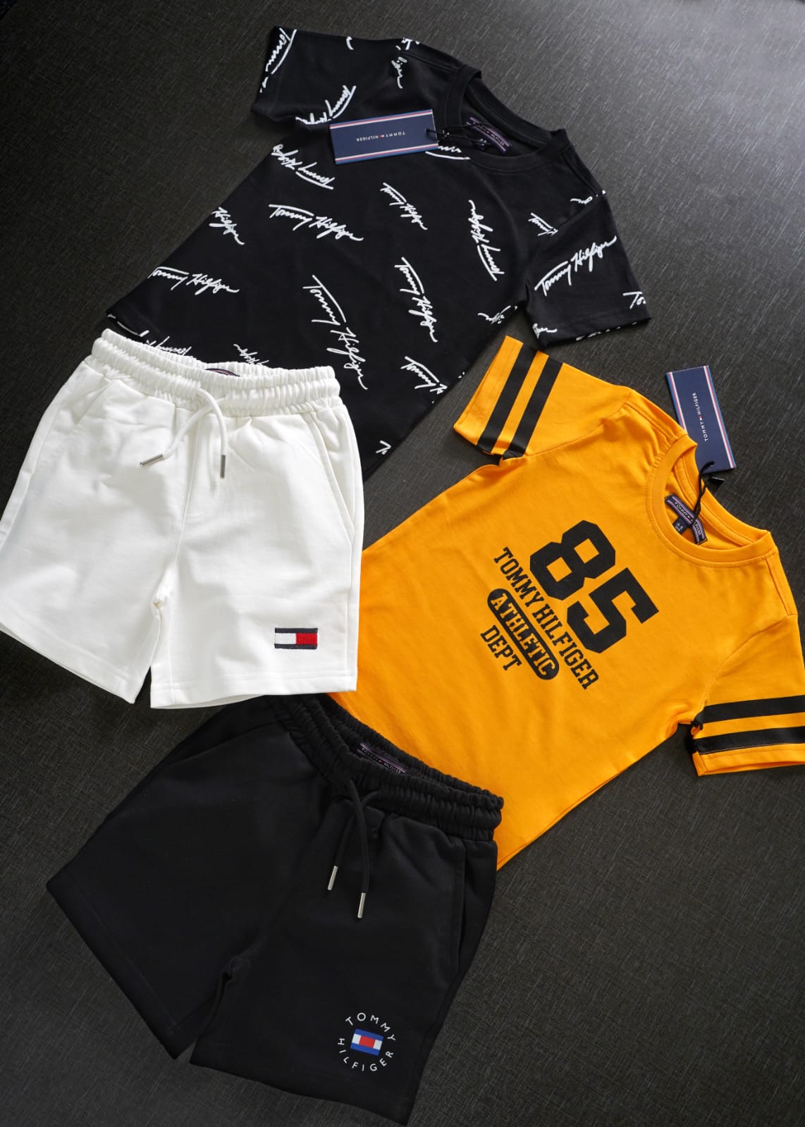 TOMMY HILFIGURE BOYS CO-ORD SET-92 SET