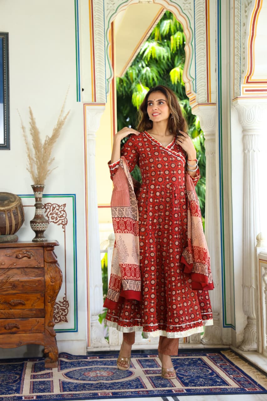 LEADIES ANARKALI BAGRU PRINT SUIT-24PCS