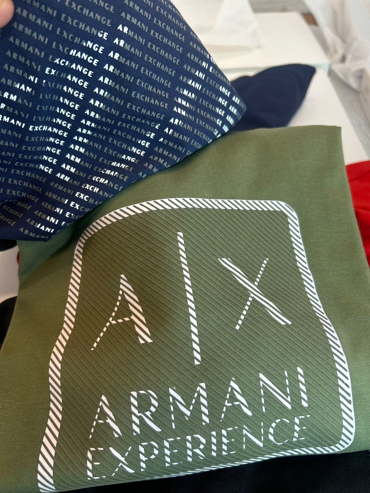 ARAMANI EXCHANGE ROUND NACK WITH BRAND BOX TSHIRT -40PCS