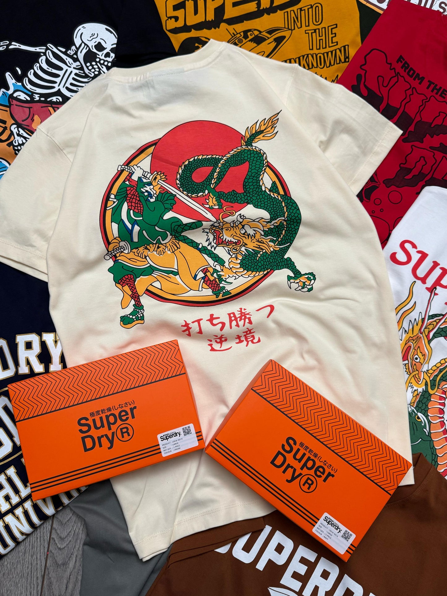 SUPERDRY CREW NACK TSHIRT WITH GIFTED BOX -41 PCS SET