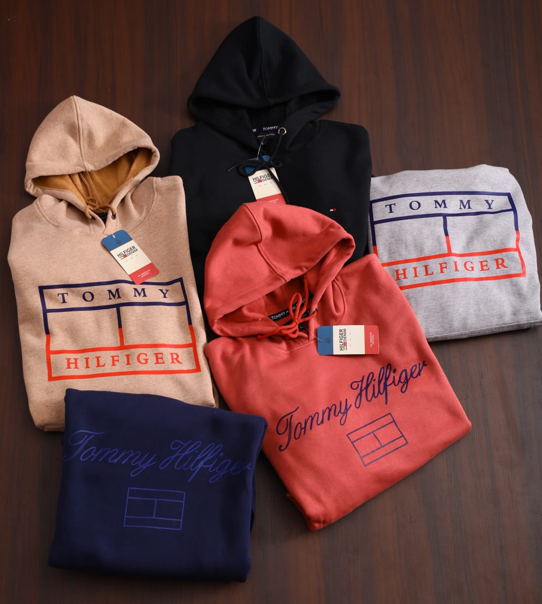 TOMMY HILFIGER HOODYS-34PCS