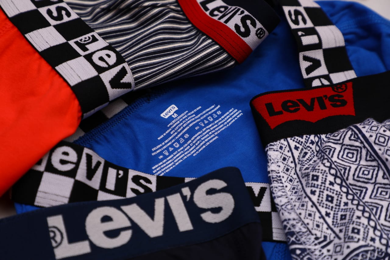 LEVI'S COTTON TRUNKS-120PCS